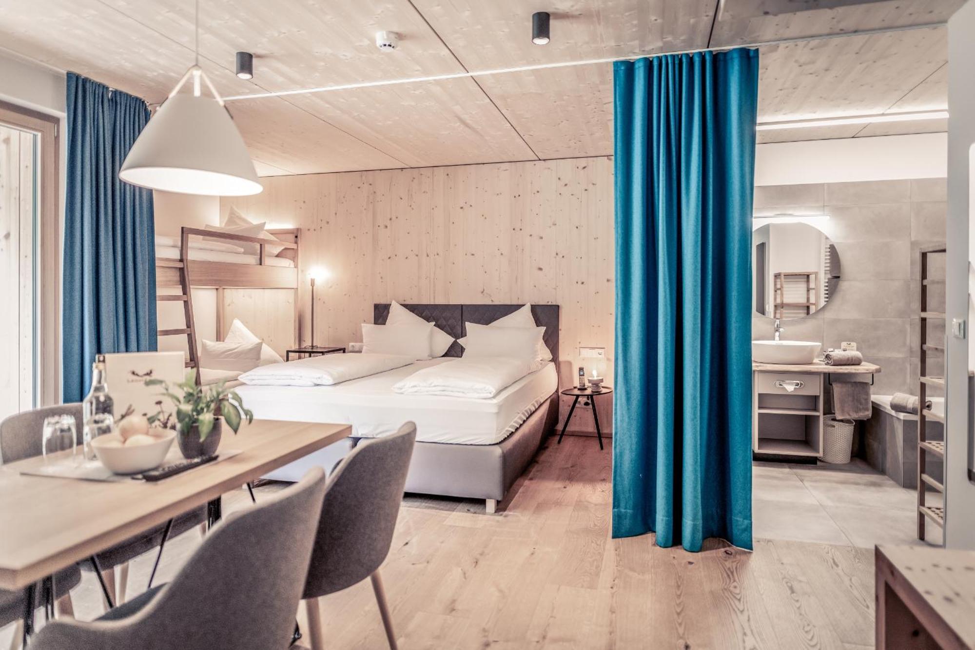 Boutique Hotel Lechzeit 엘멘 외부 사진